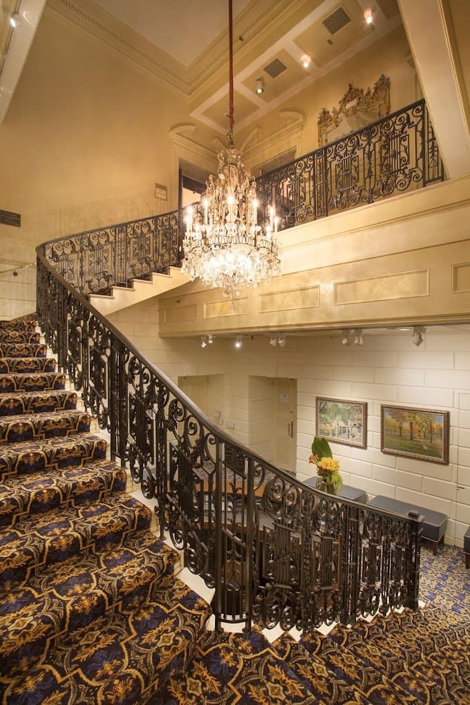 Hampshire House - Gallery Image 8